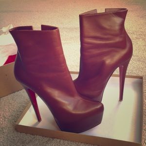 Christian louboutin cognac daf booties authentic